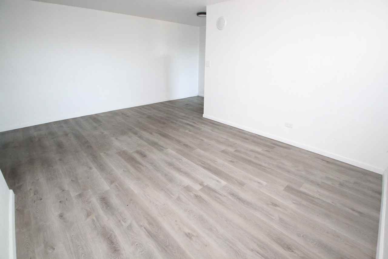 909 California AvenueApt. 208 #208 - Photo 3 of 13