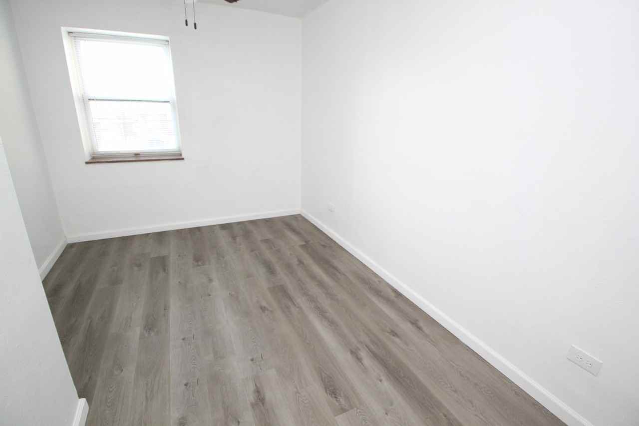 909 California AvenueApt. 208 #208 - Photo 7 of 13