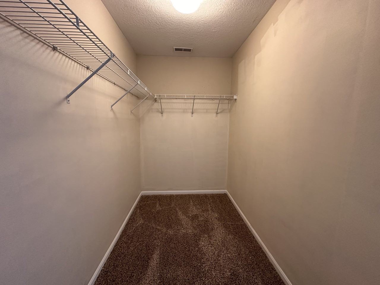 528 Fullers Cir #528 - Photo 7 of 21