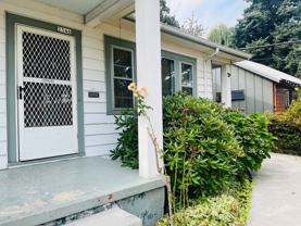 2346 Se Pine St - Photo 1 of 1