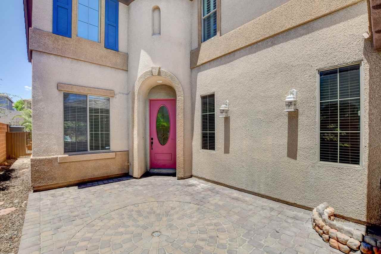 8917 Reindeer Lake St - Photo 5 of 50
