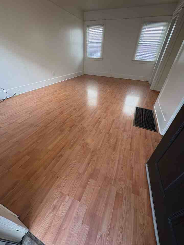 930 E 3rd St #4 - Photo 3 of 26