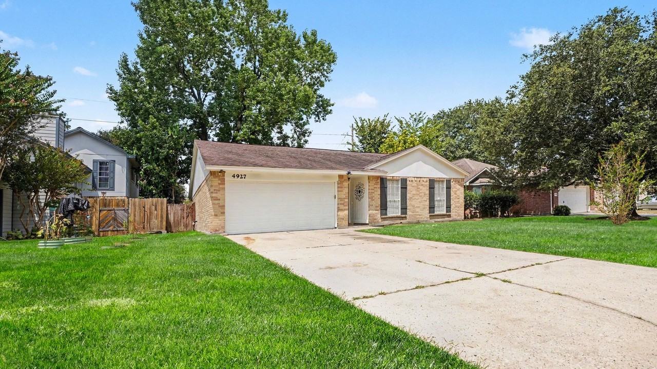 4927 Tealgate Dr - Photo 3 of 21