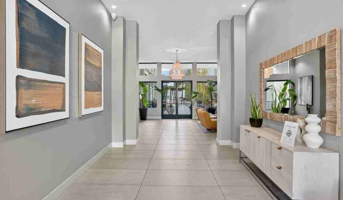 1010 Pacific Ave - Photo 5 of 20