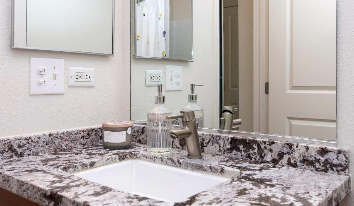 1010 Pacific Ave - Photo 7 of 20