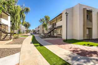 2524 W Glenrosa Ave - Photo 1 of 1