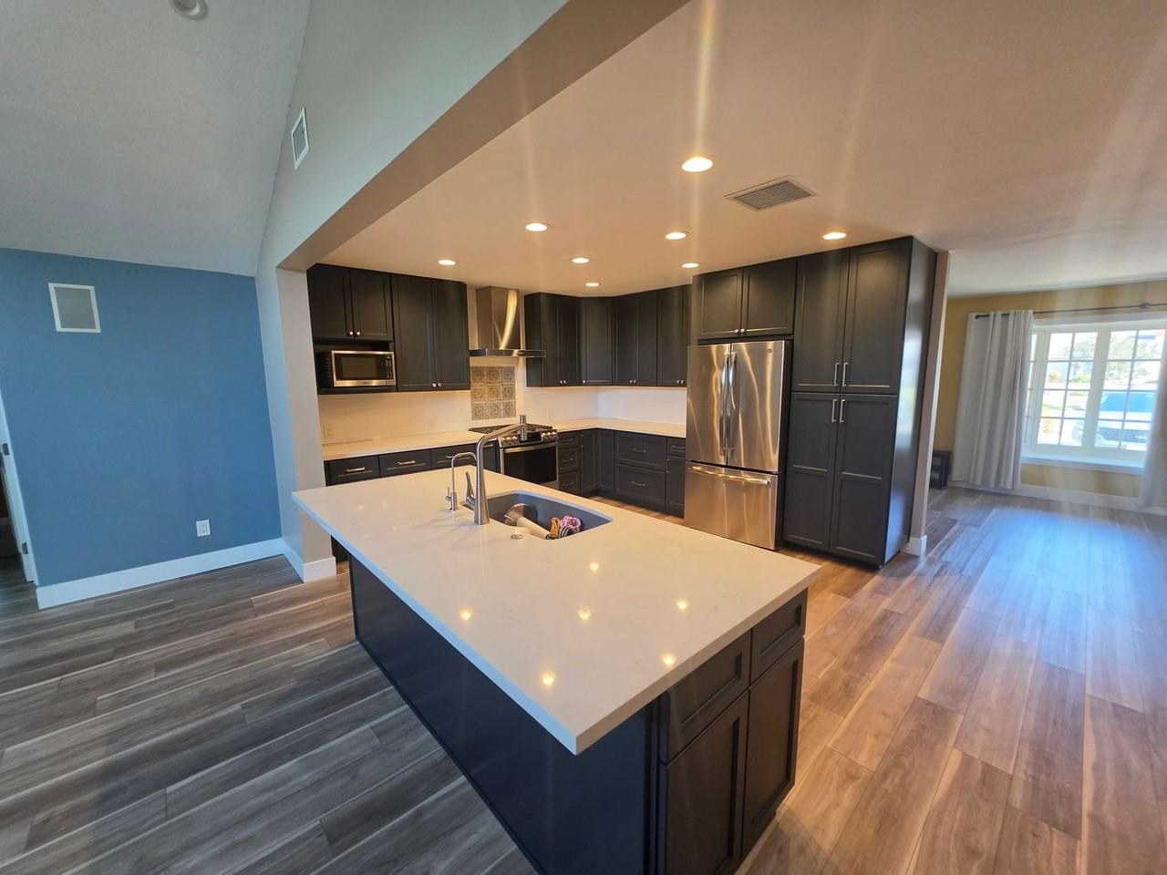4892 Oahu Dr - Photo 4 of 8