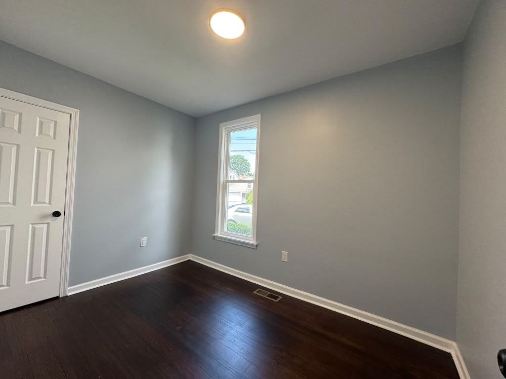 752 Park St #1 - Photo 7 of 8