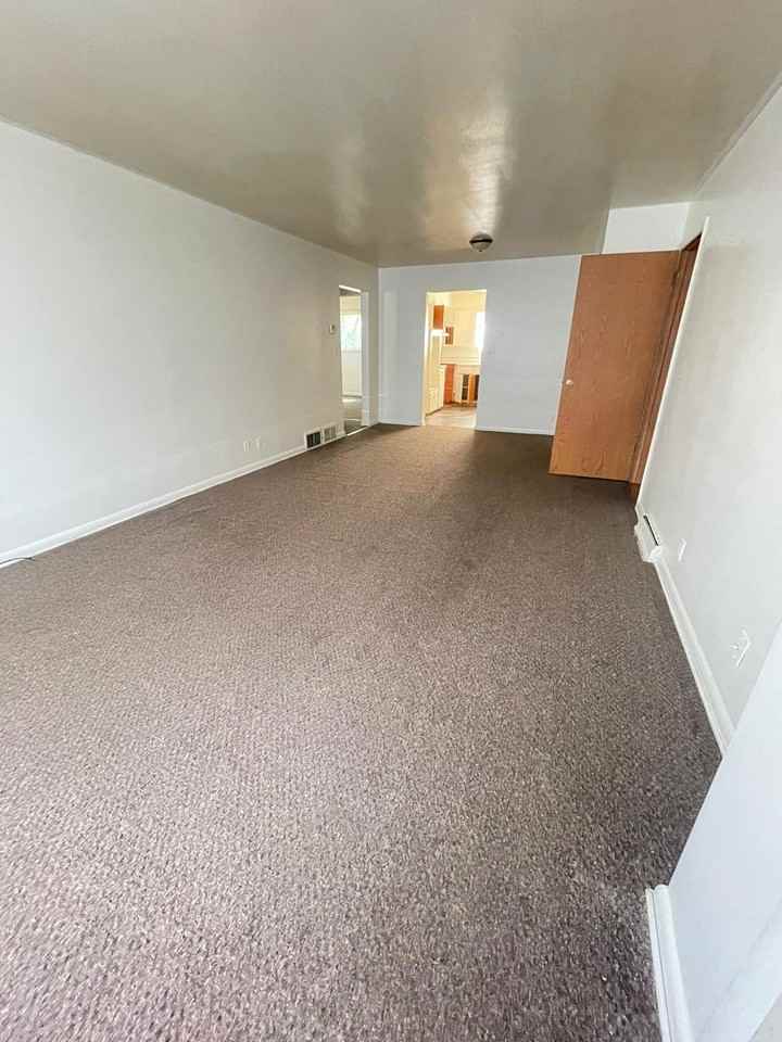 6426 N 87th St #3 - Photo 2 of 7