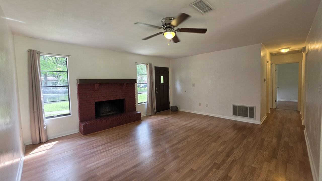 4344 Nw 25th Ter #1 - Photo 2 of 19