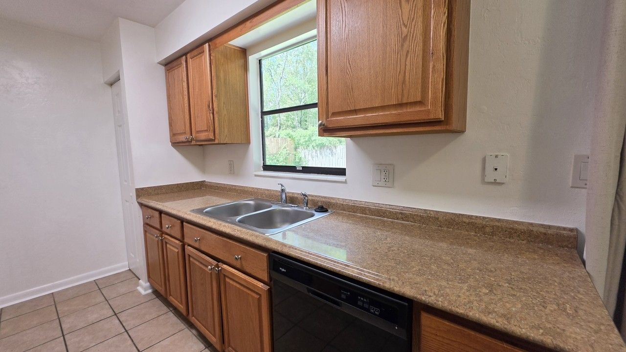 4344 Nw 25th Ter #1 - Photo 5 of 19
