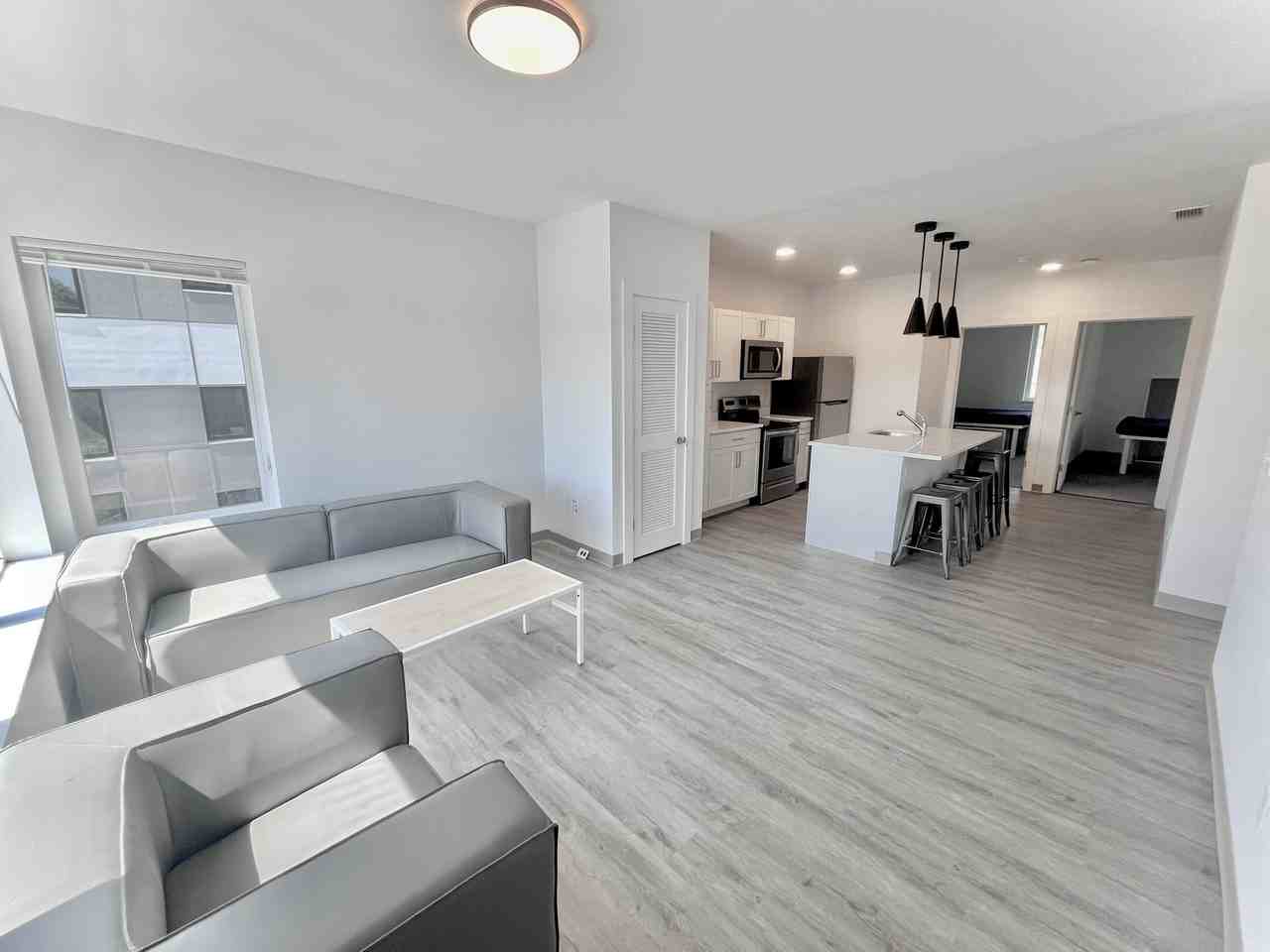 202 Linden AvenueUnit 103 #103 - Photo 4 of 8