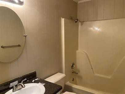 313 Mildred St #B - Photo 6 of 11