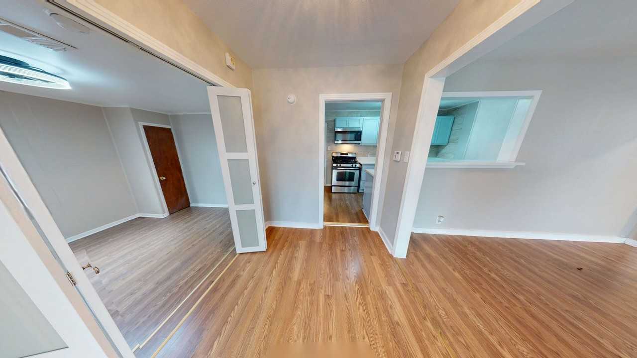1108 Alexander St - Photo 6 of 22