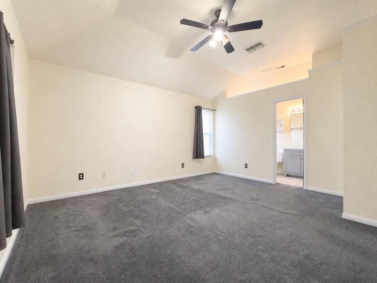 2404 Magnum Cir - Photo 7 of 14