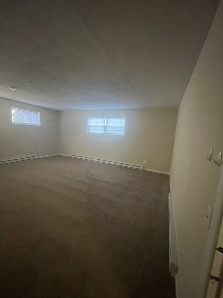 574 Prospect St #A02 - Photo 3 of 12