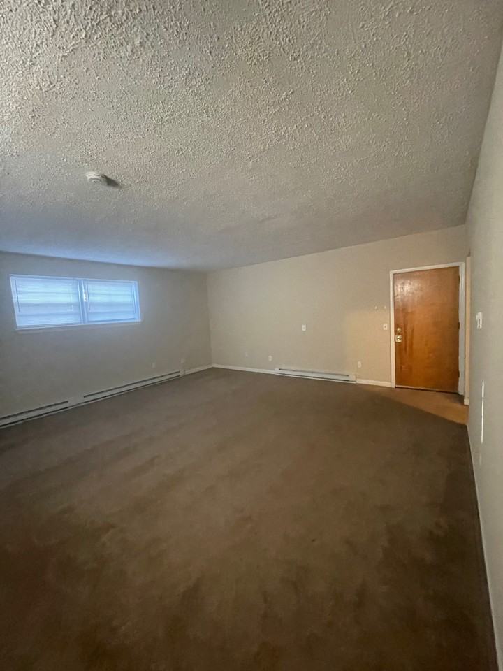 574 Prospect St #A02 - Photo 4 of 12