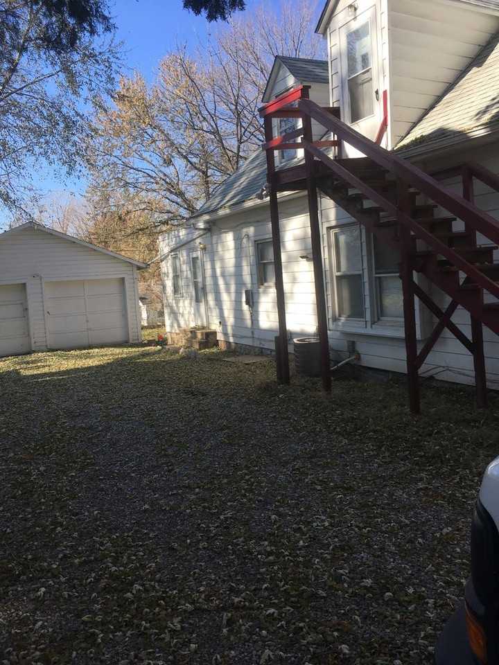 1428 S Willow Ave - Photo 2 of 21