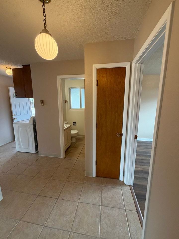 2237 Union St - Photo 2 of 15