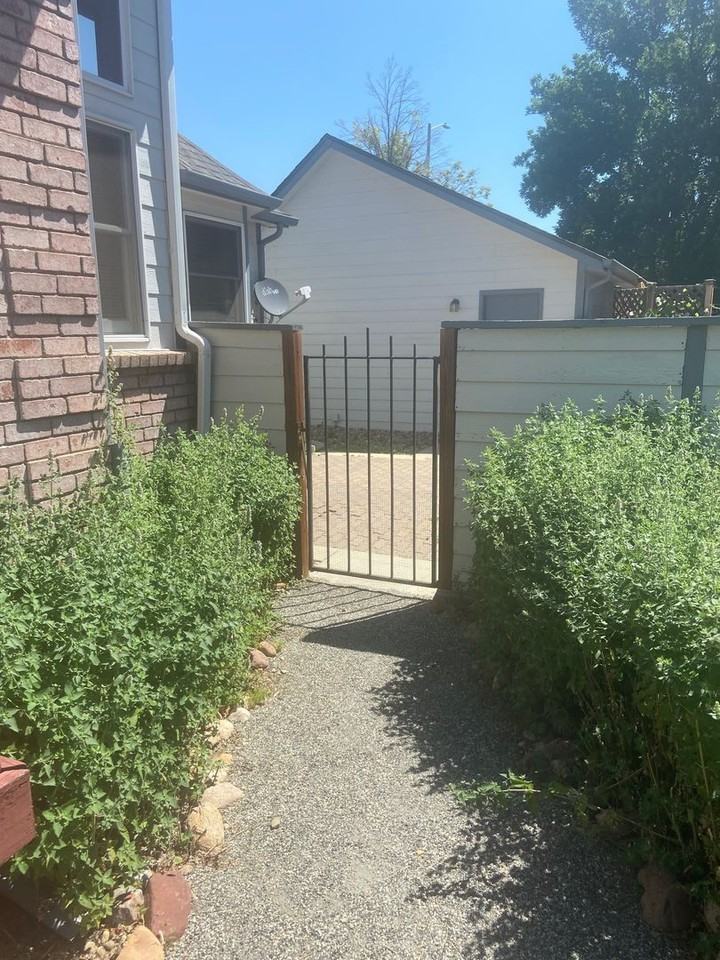 3103 Concord Way - Photo 6 of 45