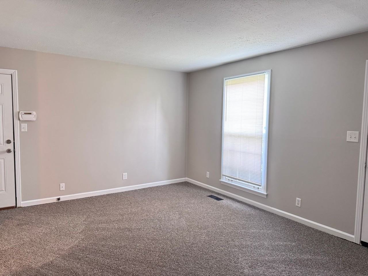 322 Welchwood Dr - Photo 3 of 19