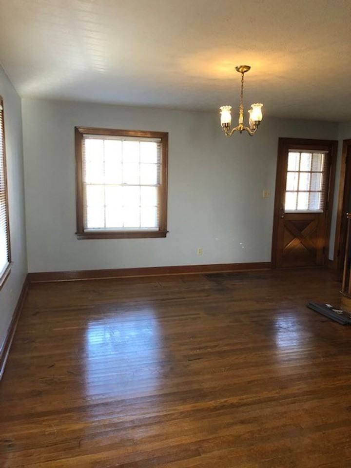 402 College St #402 - Photo 4 of 11