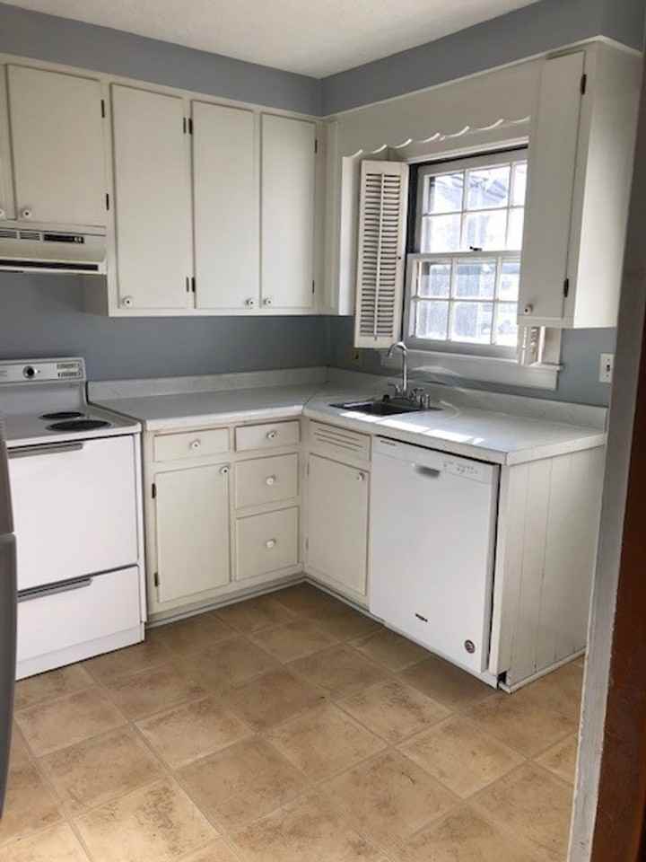 402 College St #402 - Photo 6 of 11