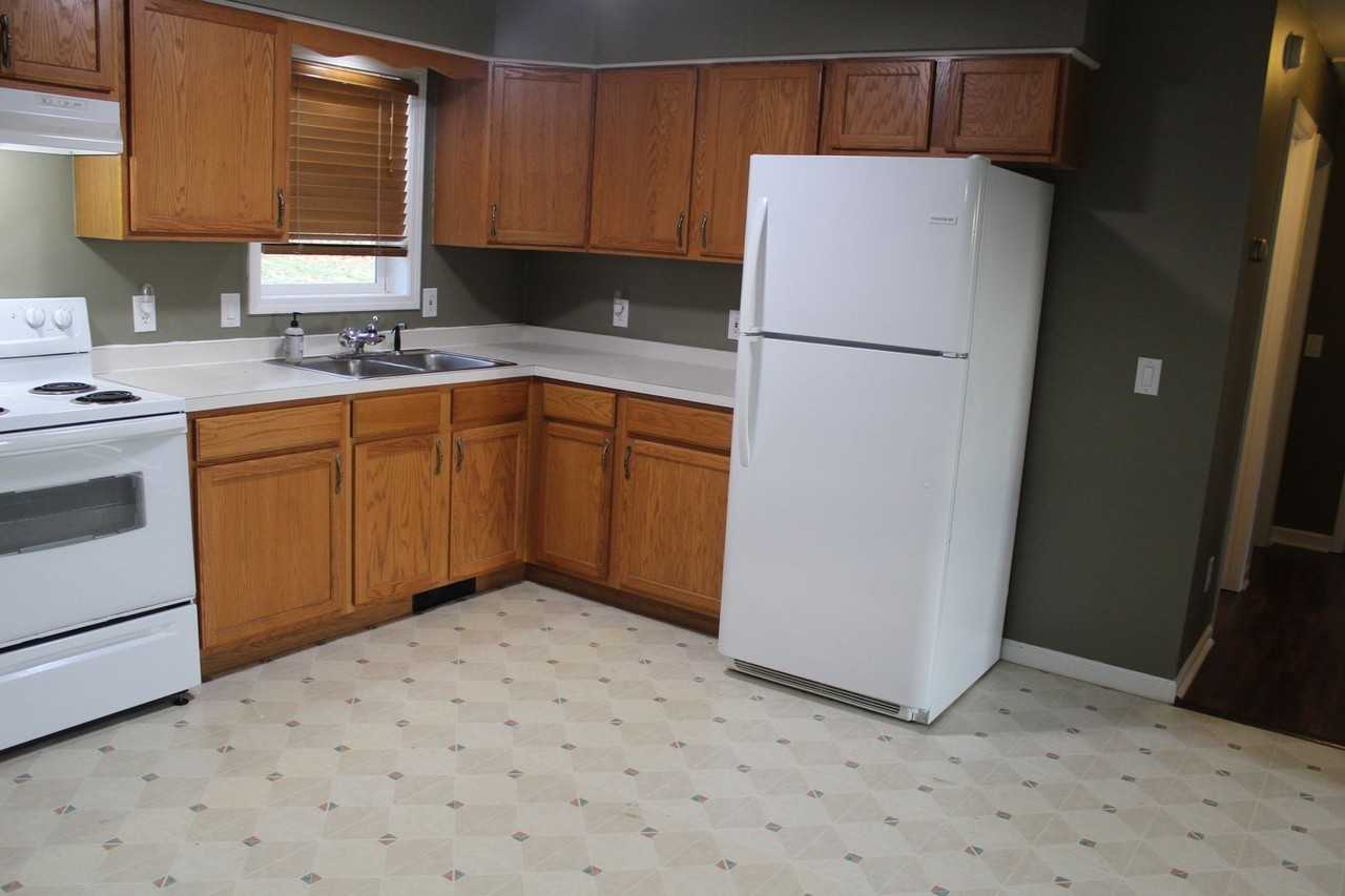 541 E Frederick St - Photo 3 of 13