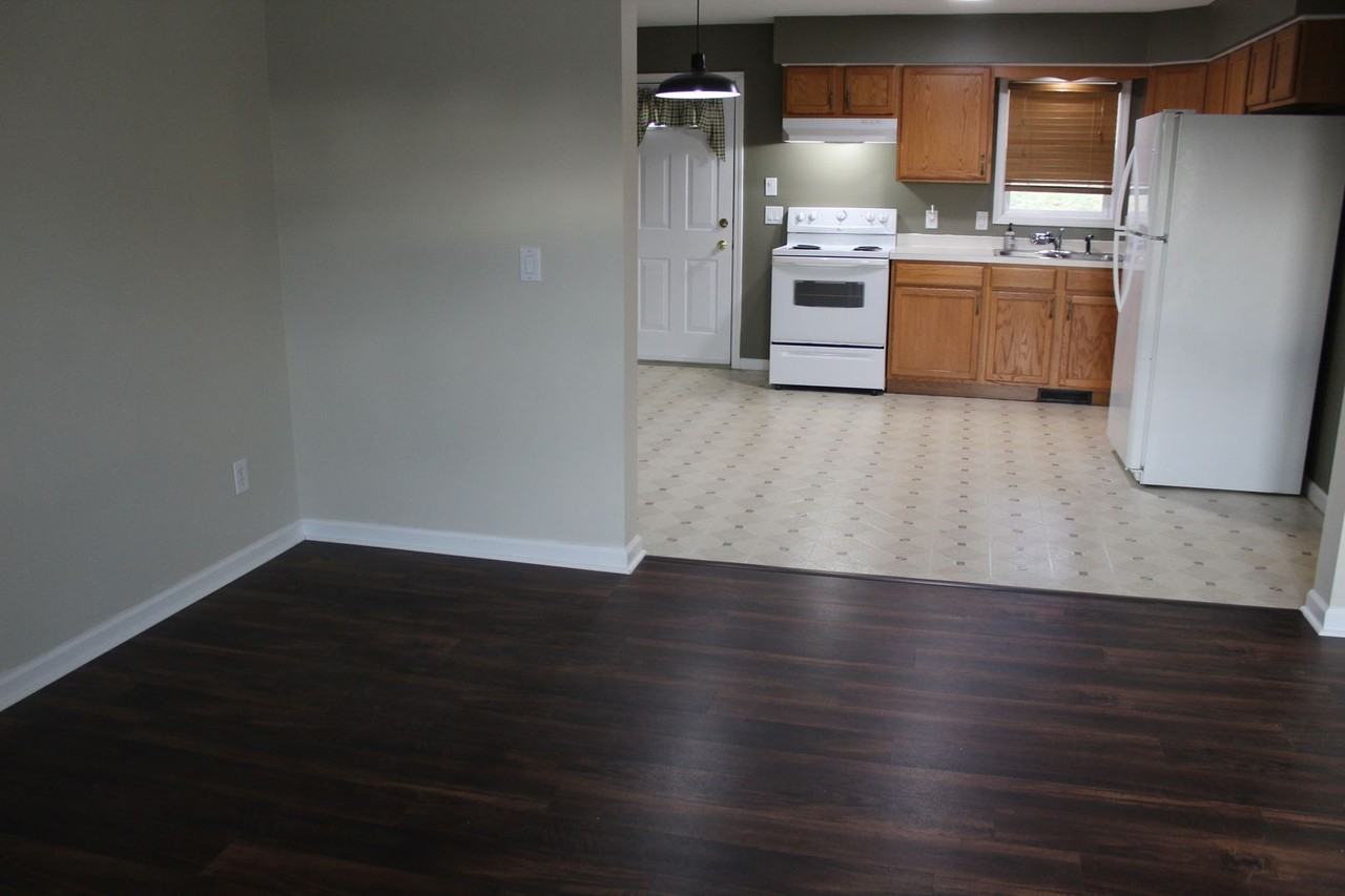 541 E Frederick St - Photo 7 of 13