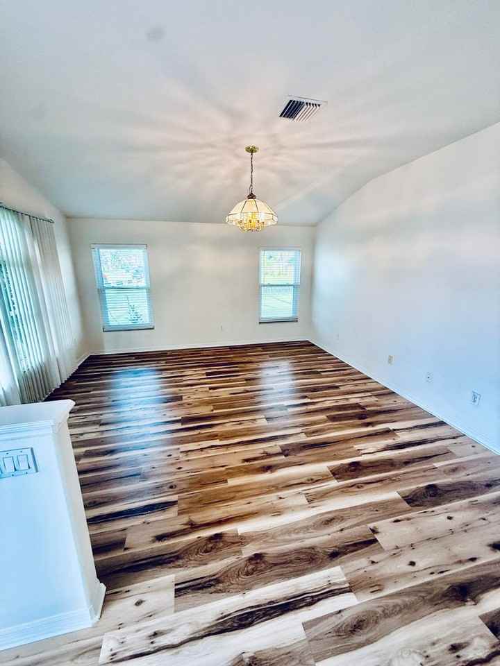 1686 Rustic Way - Photo 5 of 34