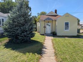 923 S Logan St - Photo 1 of 1