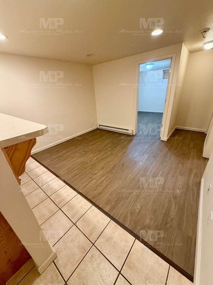 611 1/2 S Grant Ave - Photo 3 of 12