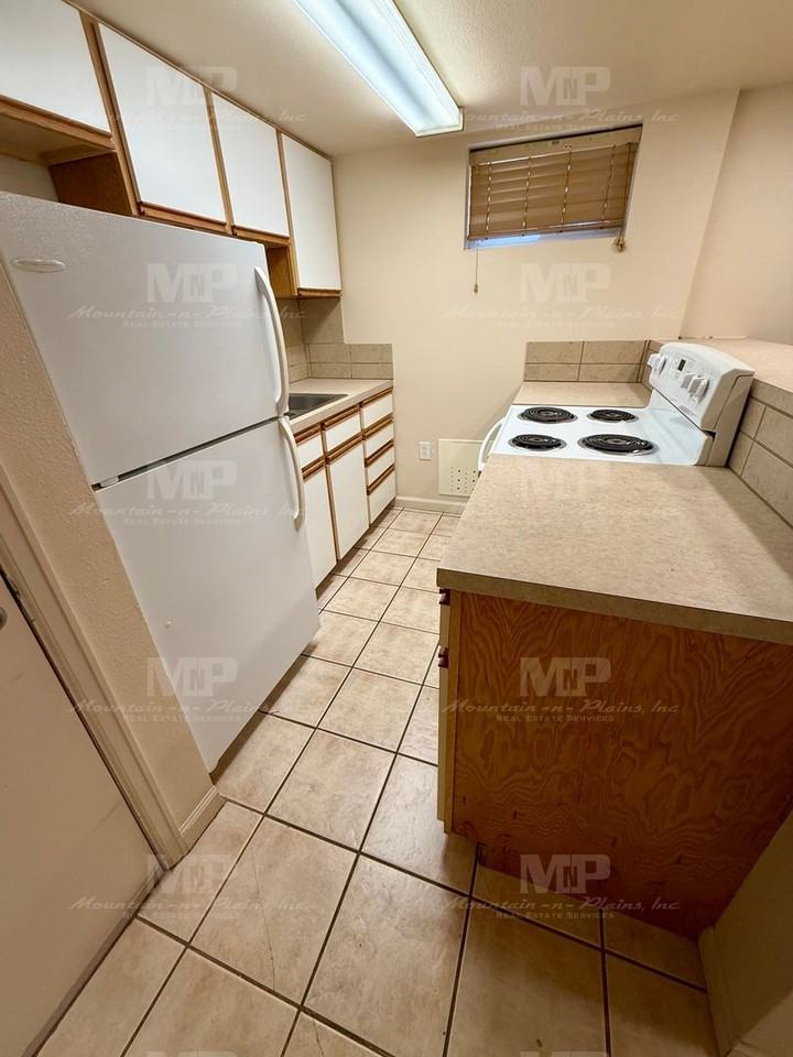 611 1/2 S Grant Ave - Photo 5 of 12