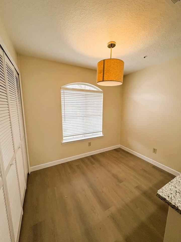 519 Carambola Ave - Photo 6 of 13