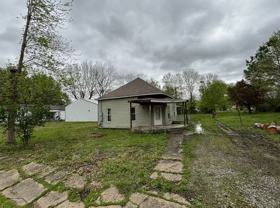 305 S Sims St - Photo 1 of 1