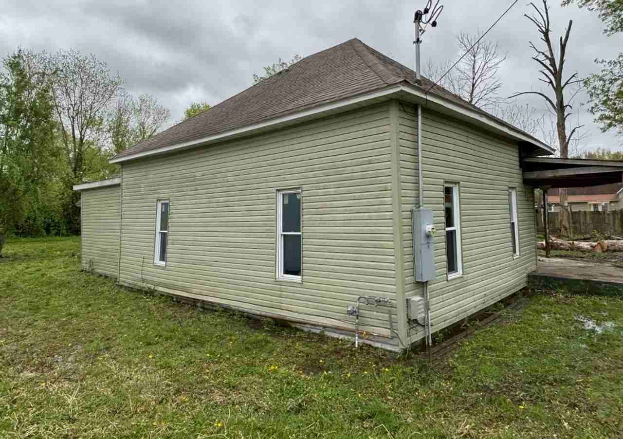 305 S Sims St - Photo 3 of 28