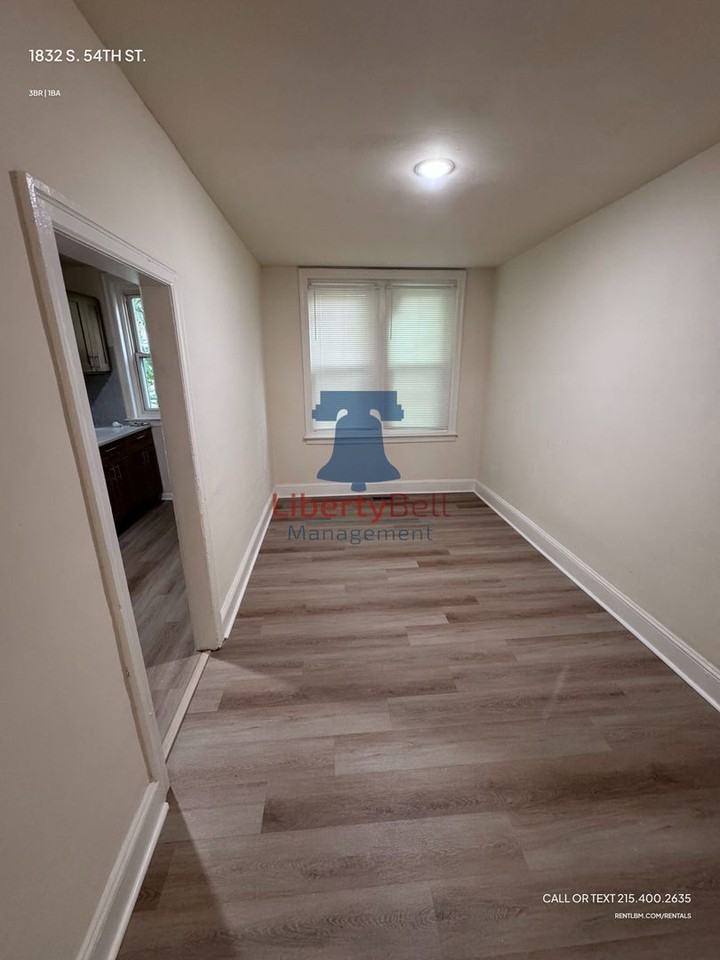 1832 S 54th St - Photo 4 of 13