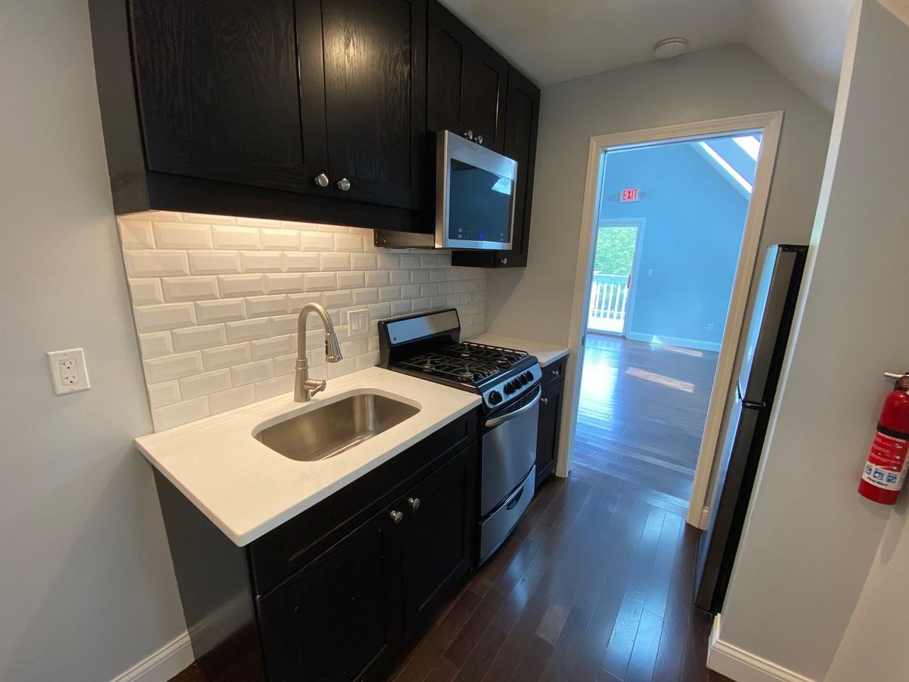 162 E 13th Ave - Photo 5 of 40