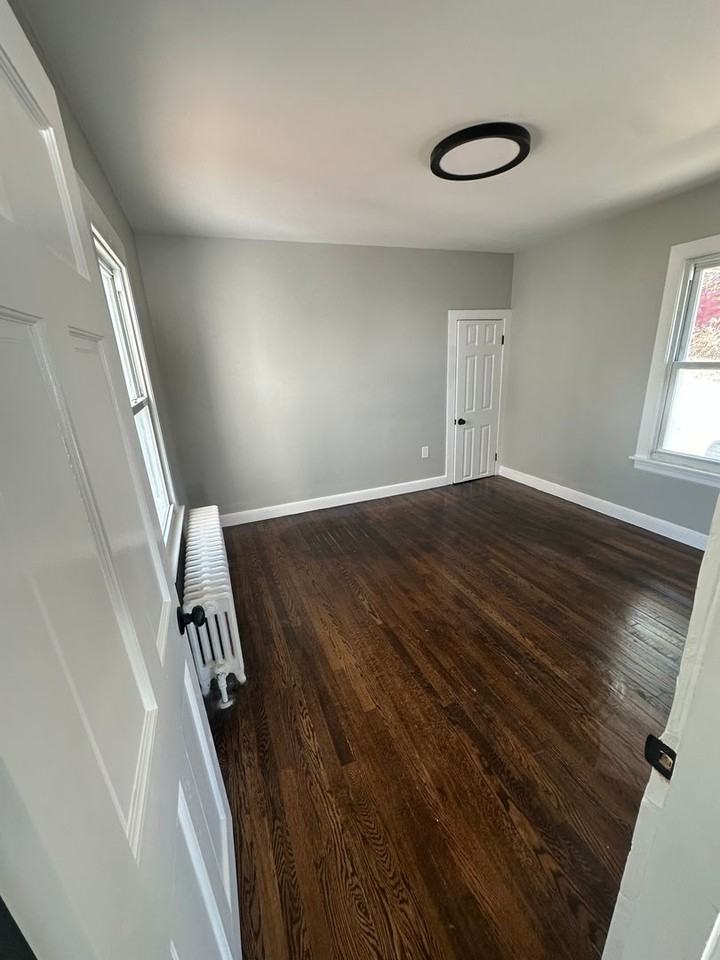 463 Main St - Photo 6 of 7