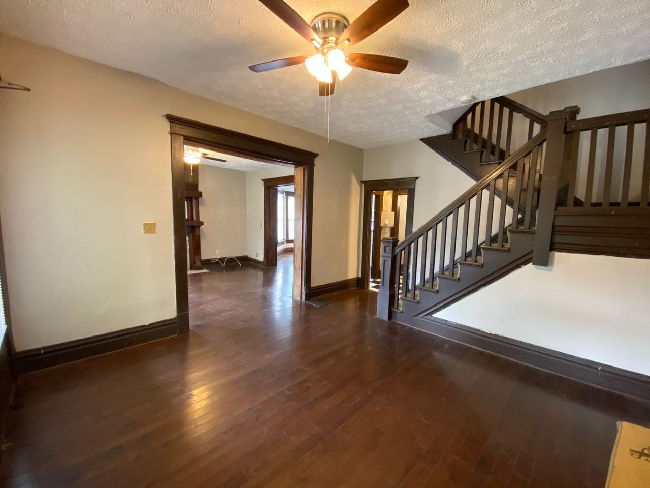 74 E Lane Ave - Photo 2 of 39