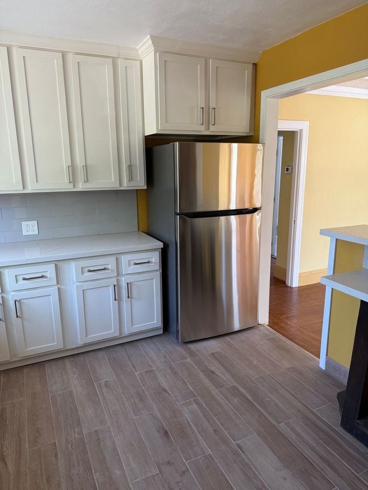 667 65th St - Photo 6 of 11