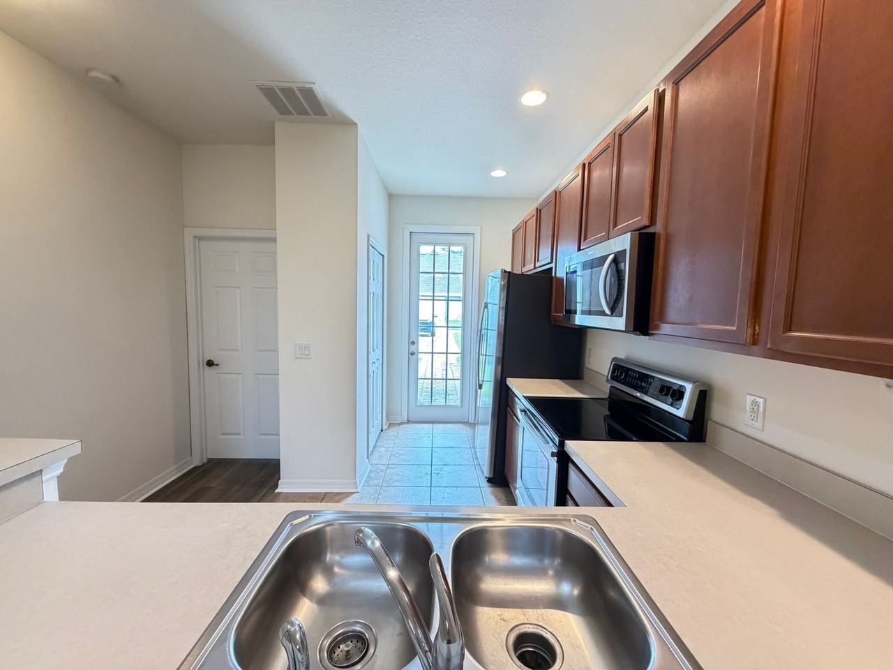 11733 Fitzgerald Butler Rd - Photo 7 of 29