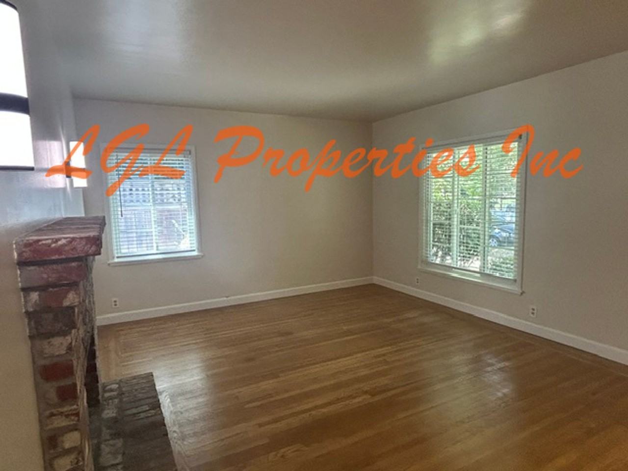 2787 19th St - Photo 6 of 50