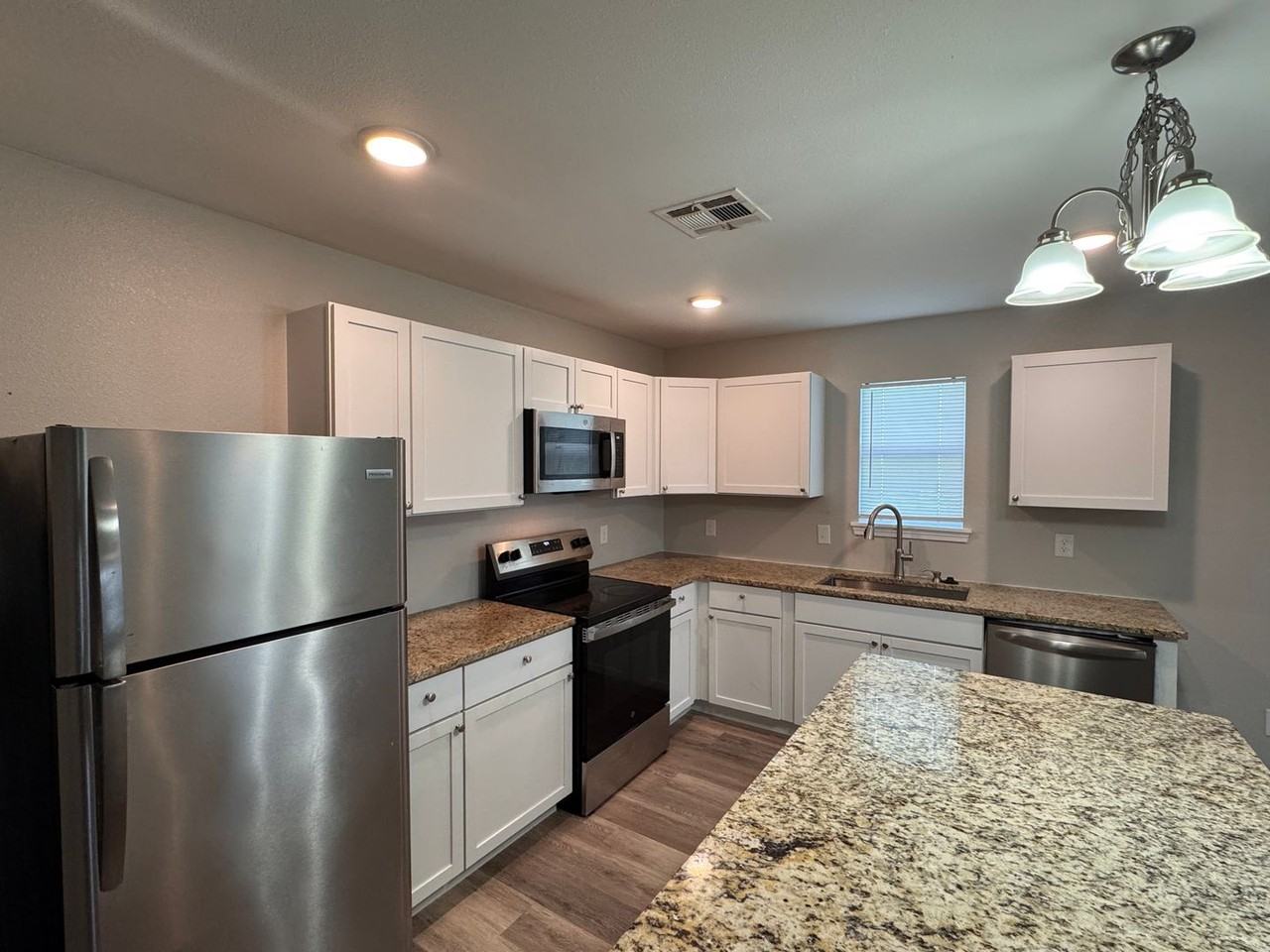 4120 W 56th Pl - Photo 7 of 24