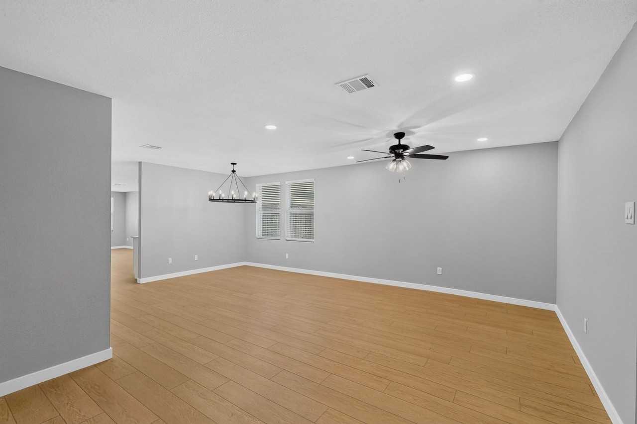 1953 Riverchase Ln - Photo 6 of 47