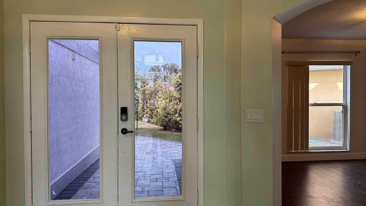 1113 Scuba Ct - Photo 4 of 50
