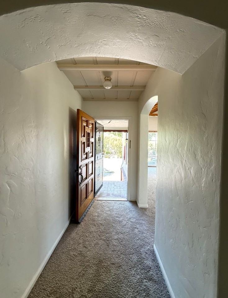 2840 Johnson Ave - Photo 4 of 50