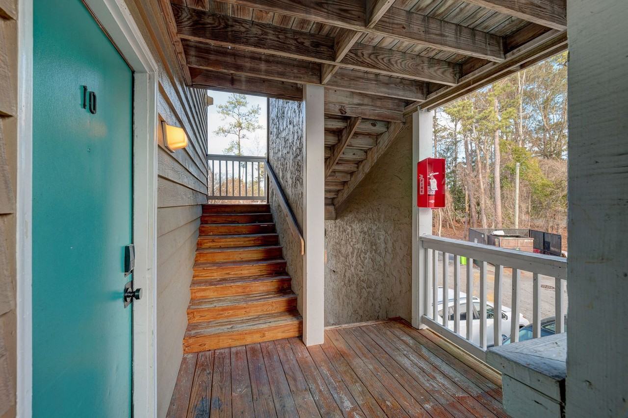 4752 Seahawk Sq Apt B10 #B10 - Photo 2 of 23