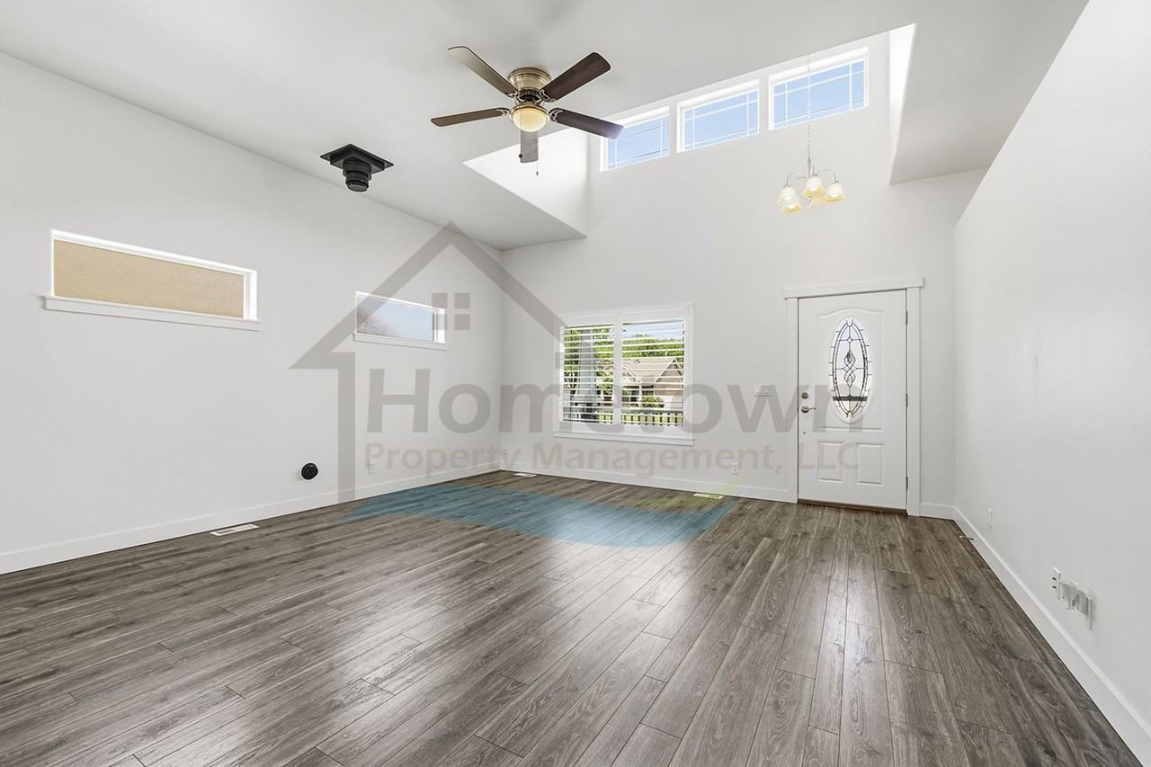 5163 E Portside Ct - Photo 5 of 50