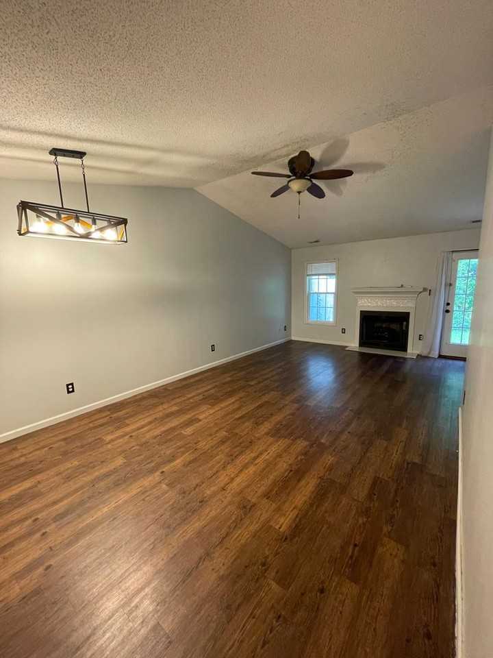 127 Kobe Dr - Photo 7 of 21